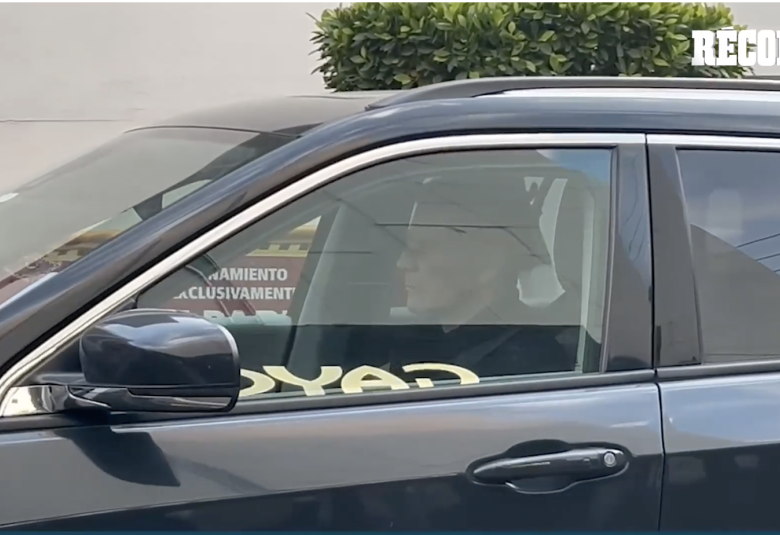 ALFREDO TENA llega al FUNERAL de Cristóbal Ortega