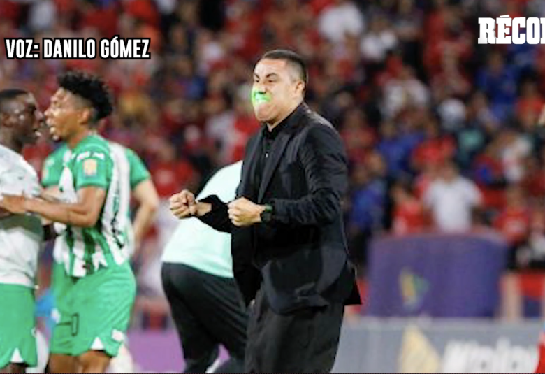 Periodistas colombianos se deshacen en elogios a Efraín Juárez