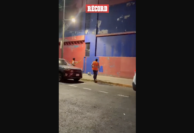 Comienzan a pintar Ciudad de los Deportes. Continúan los trabajos de remodelación en Ciudad de los Deportes