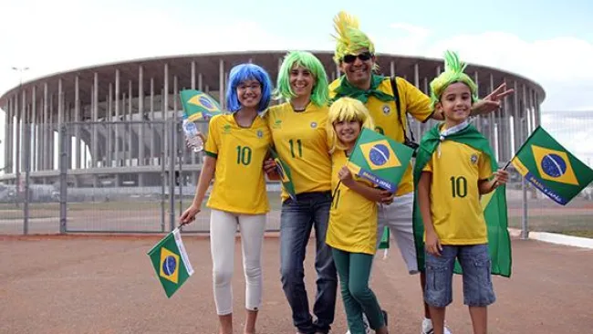Aficionados de Brasil previo a un partido