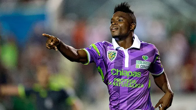 Avilés Hurtado, celebrando su gol