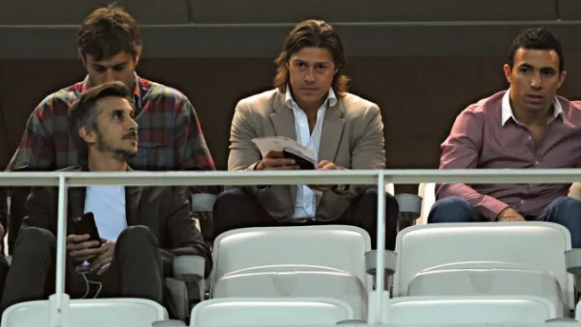 Almeyda observa el partido de las Chivas