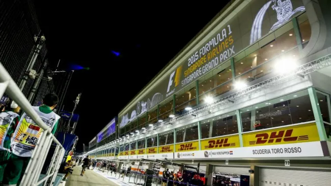 Los garajes de Marina Bay donde se encuentran los monoplaza