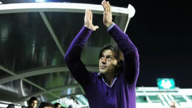 Matías Almeyda en un partido en Argentina