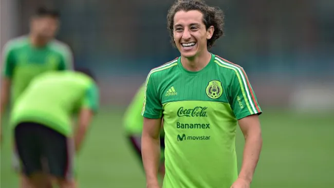 Andrés Guardado en un entrenamiento con el Tri