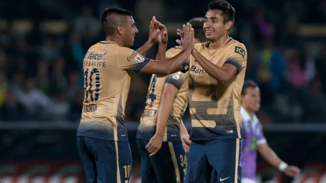 Ludueña festeja su gol contra Chiapas