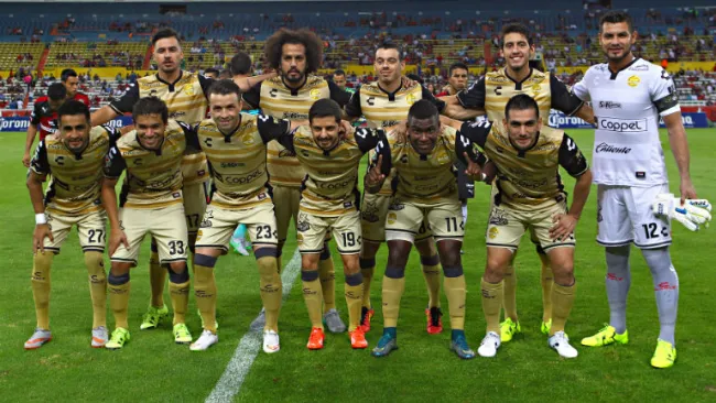 Jugadores de Sinaloa posan para las cámaras