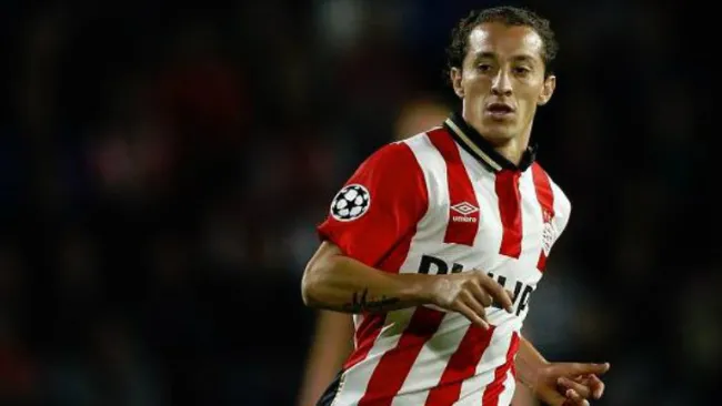 Guardado, en juego del PSV