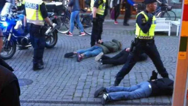 Aficionados detenidos tras la campal en Malmö