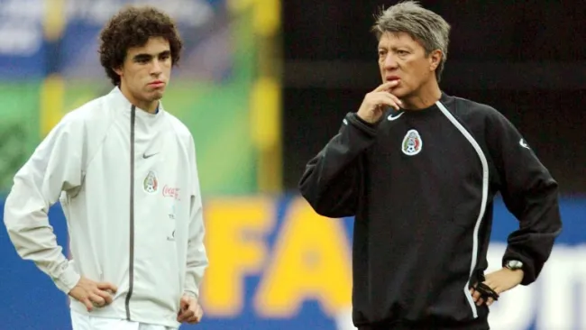 Chucho Ramírez dirige una práctica del Tri Sub 17