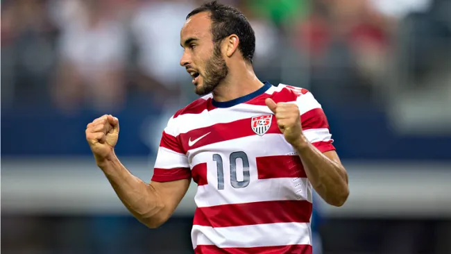Landon Donovan durante un partido con Estados Unidos