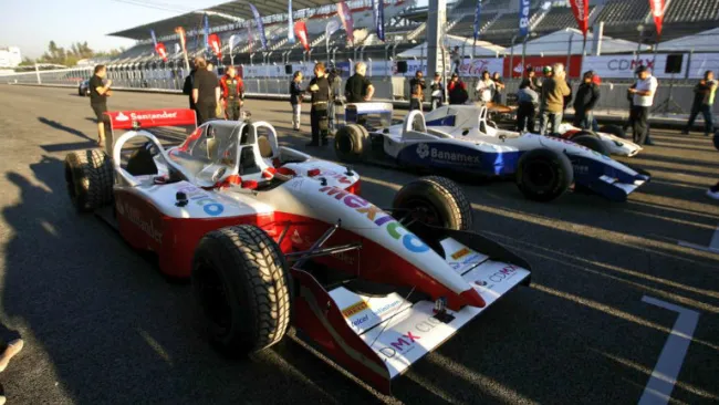 Autos que se presentaron en la reinauguración del AHR