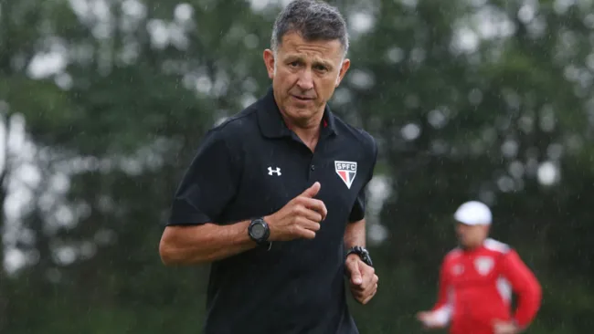 Osorio en una práctica con el Sao Paulo