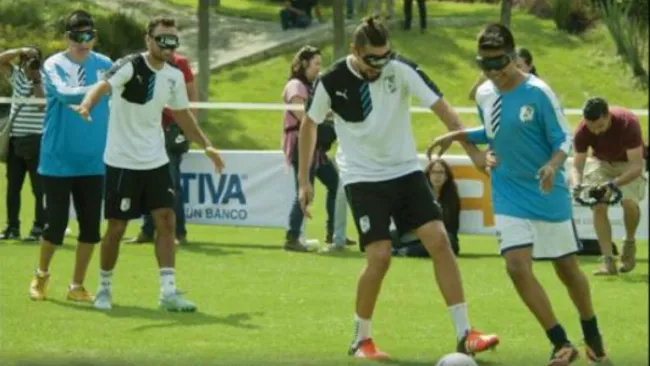 Jugadores de Gallos contra Unión de Minusválidos