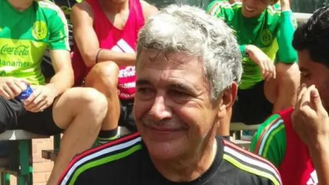 Tuca se quita en Bigote, tras ganar pase a confederaciones