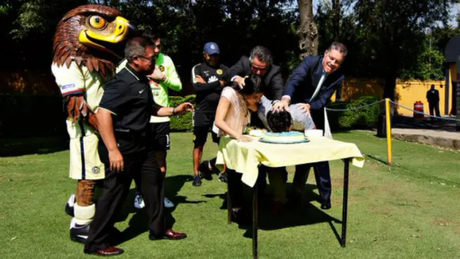 Momento de la celebración de los 99 años del América