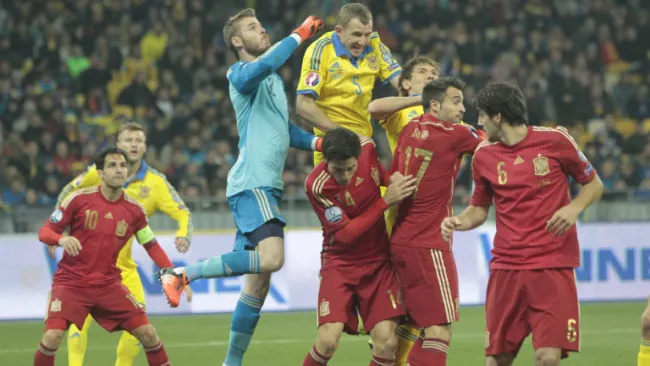 De Gea corta un centro de Ucrania 