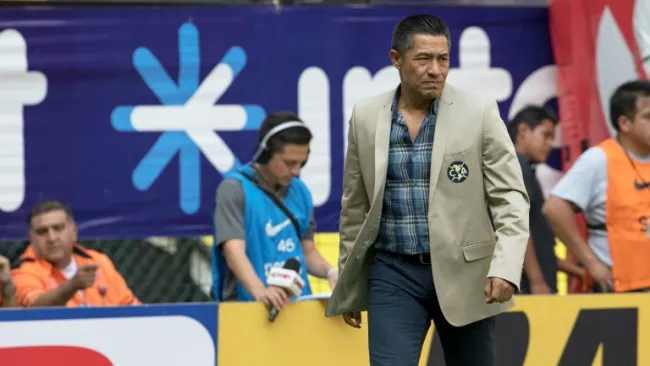 Igacio Ambriz en un partido del América