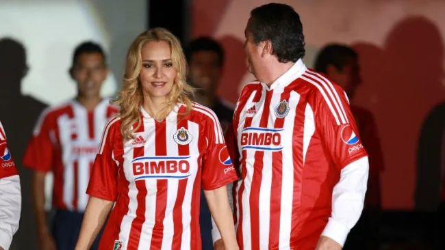 Angélica Fuentes después de un evento de Chivas