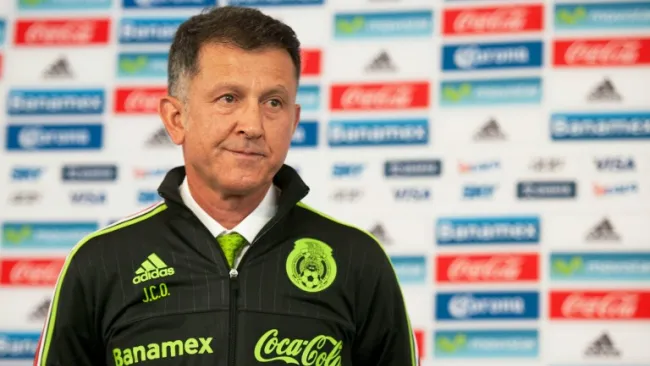 Juan Carlos Osorio en su presentación con el Tri