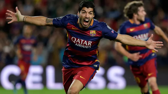 Luis Suárez celebra un gol con el Barcelona