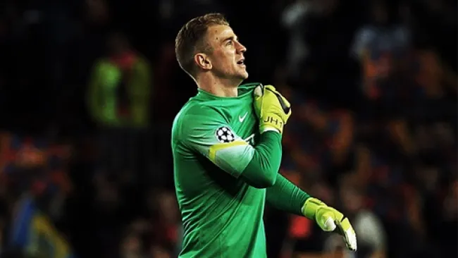 Joe Hart durante un partido con el Manchester City