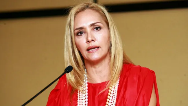 Fuentes, en conferencia de prensa