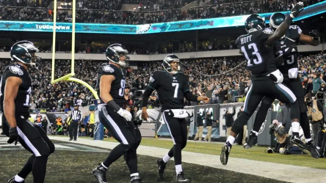 Águilas festeja un touchdown