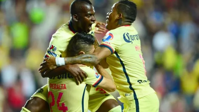 América festeja un gol frente a Xolos