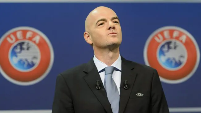 Infantino durante un evento de la UEFA
