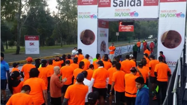 Corredores en la pasada edición de la carrera Avaya