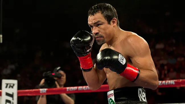 Márquez, durante su pelea contra Mike Alvarado