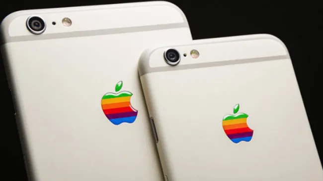 Logo de iPhone retro será a colores 