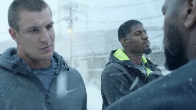Rob Gronkowski protagoniza el comercial