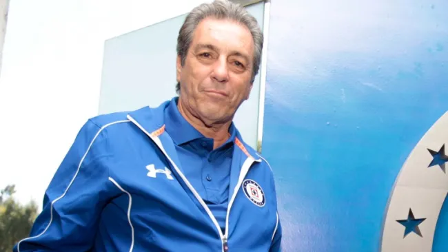 Boy posa para la cámara de RÉCORD