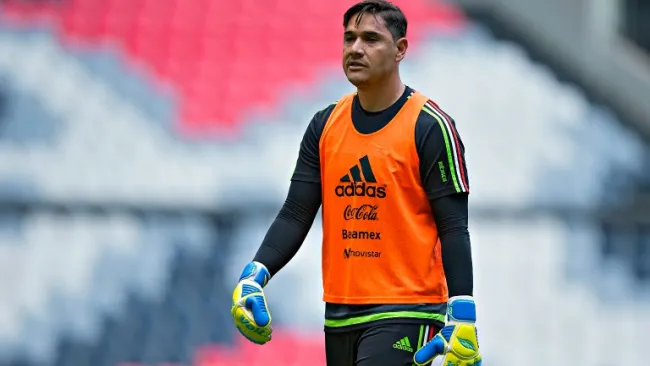 Moisés Muñoz en un entrenamiento del Tri