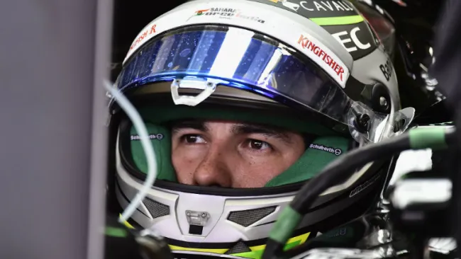 Checo Pérez analiza el rendimiento de su monoplaza