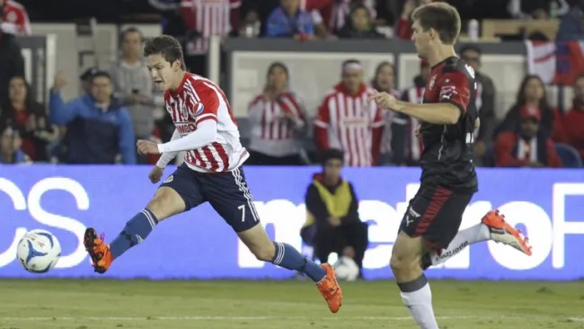 Carlos Fierro con la marca de Walter Kannemann