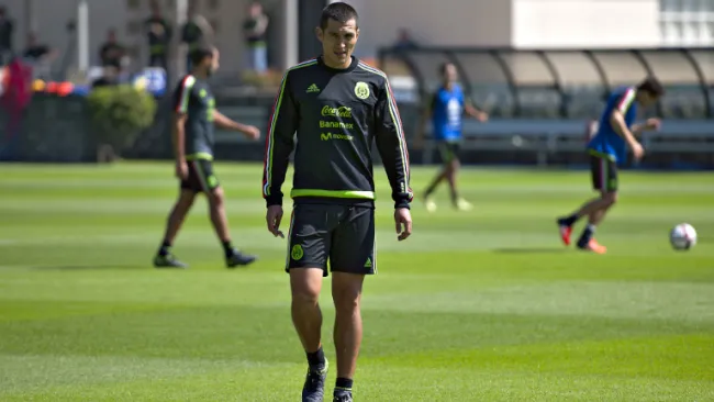 Torres Nilo en entrenamiento del Tri