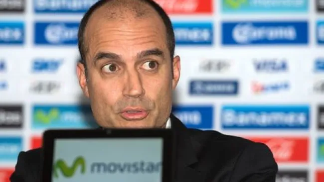 Cantú en conferencia de prensa