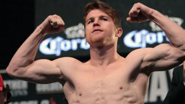 Canelo, en ceremonia de pesaje