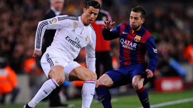 CR7 intenta evadir la marca