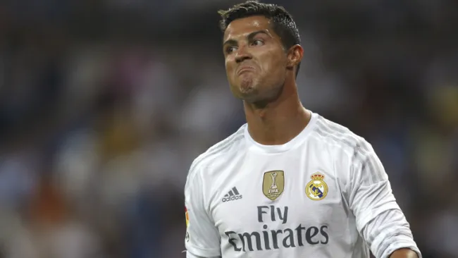 Ronaldo en partido con el Madrid