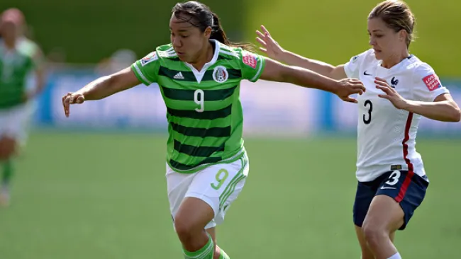 Charlyn Corral, durante un partido de la Selección Femenil