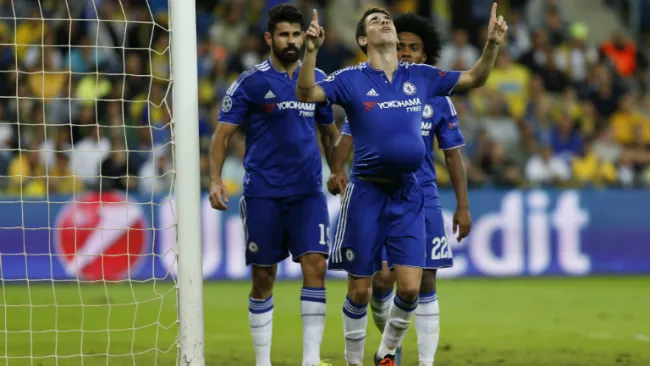 Oscar celebra su anotación contra el Maccabi