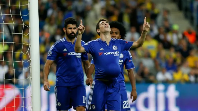 Oscar celebra su gol en Champions