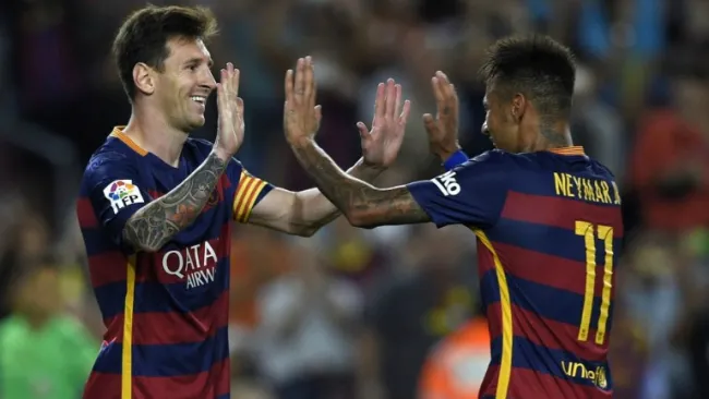 Messi y Neymar celebran un gol del Barcelona