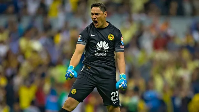 Muñoz celebra un gol del América