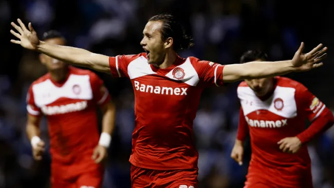 Omar Arellano en partido de Toluca