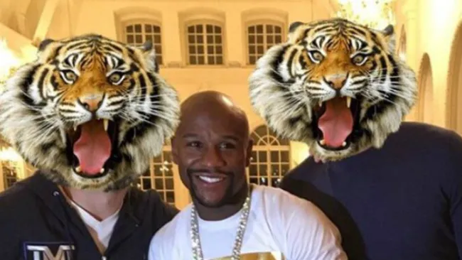 Floyd Maywetaher con sus amigos de Rusia